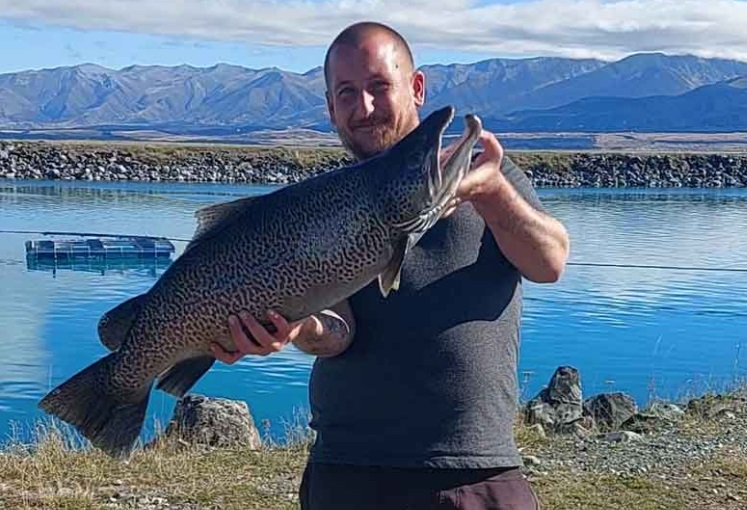 Fish Tekapo
